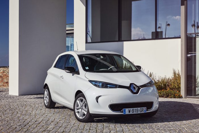 El Renault ZOE se conecta directamente al futuro