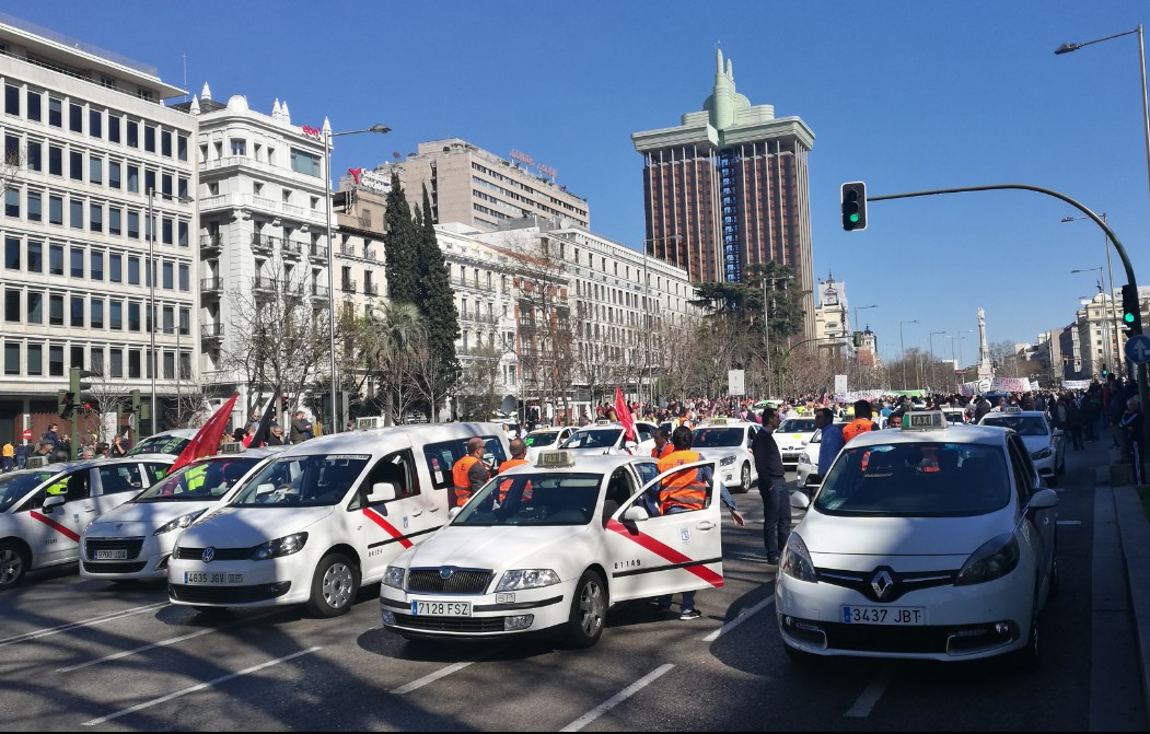 Manifestación contra Uber y Cabify del colectivo del taxi en Madrid, en una imagen de archivo.