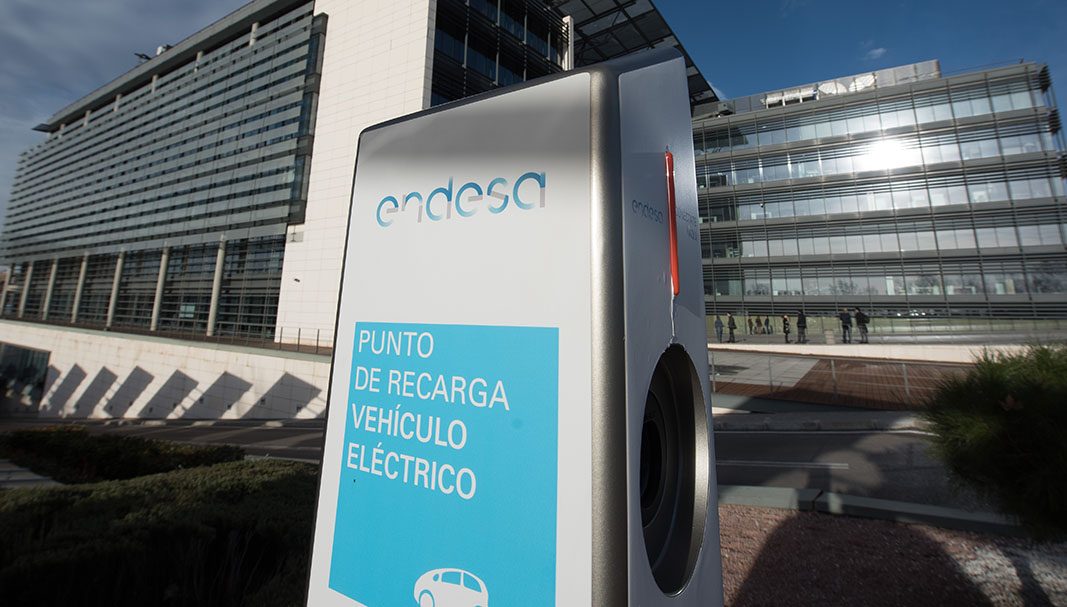 España, en el Top 10 de puntos de recarga para vehículos eléctricos