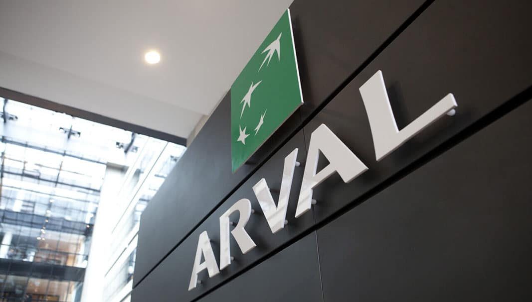 Arval despierta el canal de particulares y autónomos con un renting a siete euros