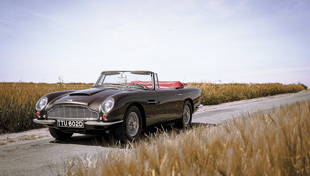 1966-Aston-Martin-Short-Chassis-Volante-_Tom-Hains-╕2019-Courtesy-of-RM-Sothebys_3