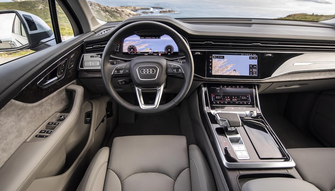 Audi Q7 2024: Un SUV imponente que ecologiza su esencia para captar más público