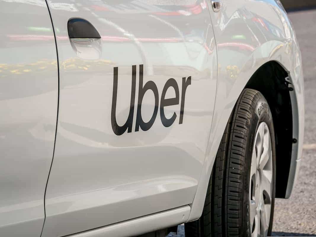 Wallbox suministrará cargadores a los conductores de Uber a un precio menor