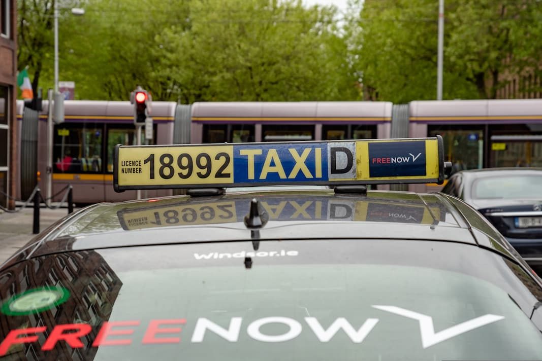 Taxi: El coste de propiedad de un eléctrico puede reducirse en 13.000 euros