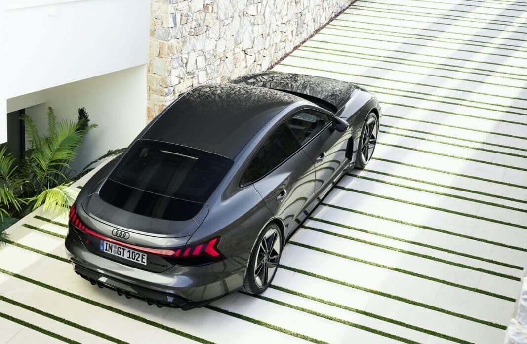 Audi abre las puertas del e-tron GT, su berlina eléctrica de referencia