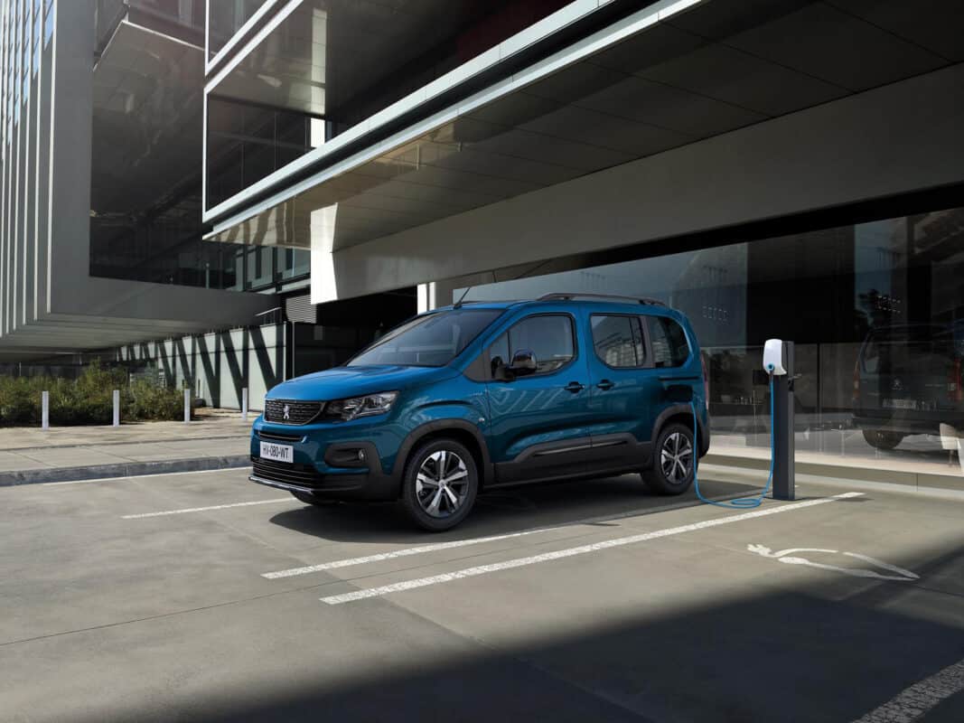 El Peugeot e-Rifter logra una cuota del 18,5% entre eléctricos en febrero