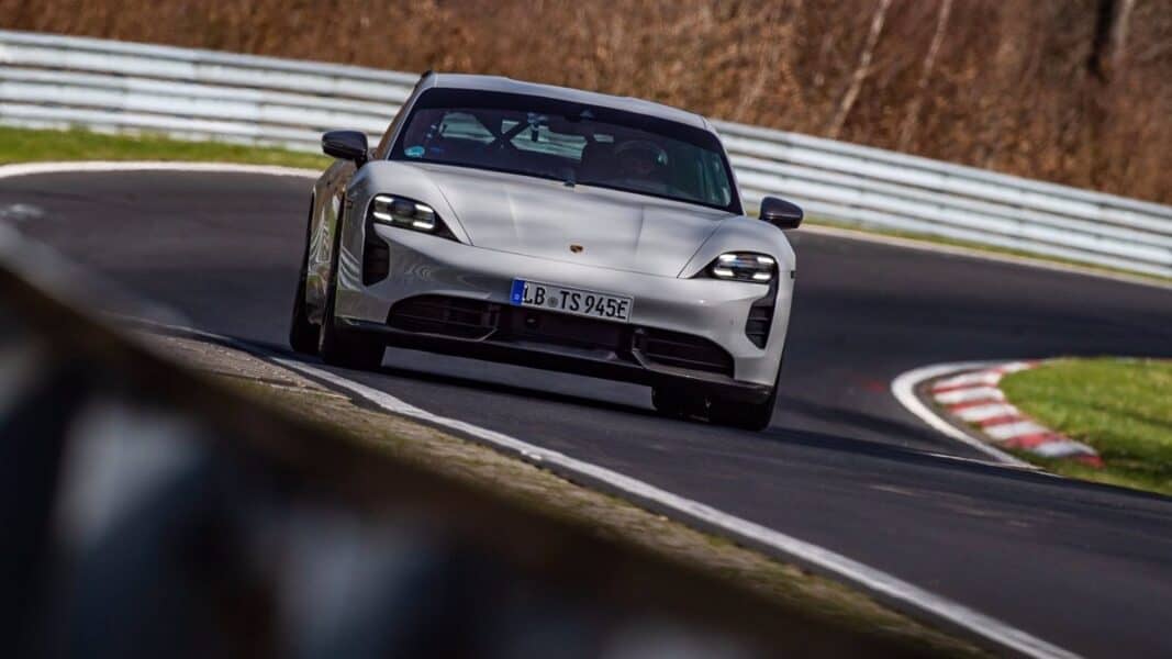Porsche mantiene su planes para ser cotizada en el último trimestre