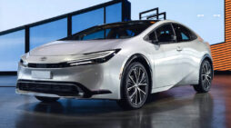 Toyota enseña la nueva imagen de su 'blockbuster' más ecológico: cuarta generación del Prius