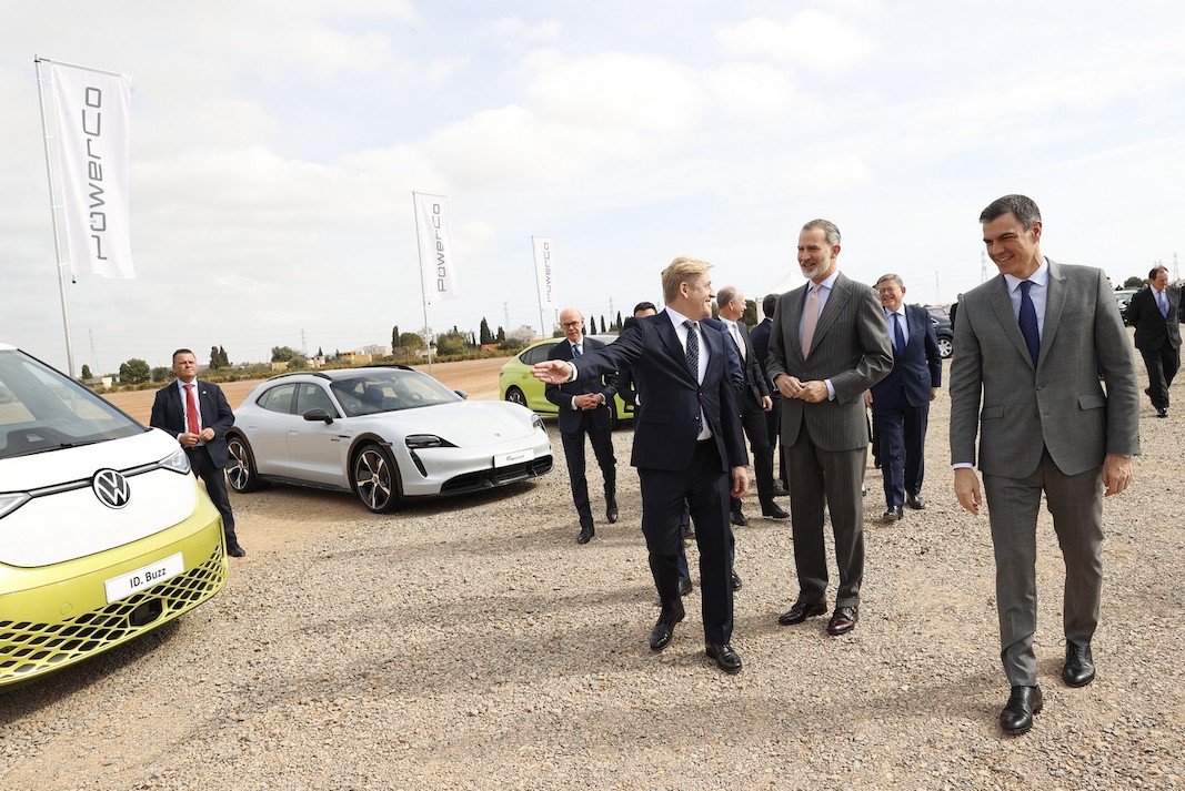 Volkswagen enciende la luz de la gigafactoría de Sagunto con la visita del Rey