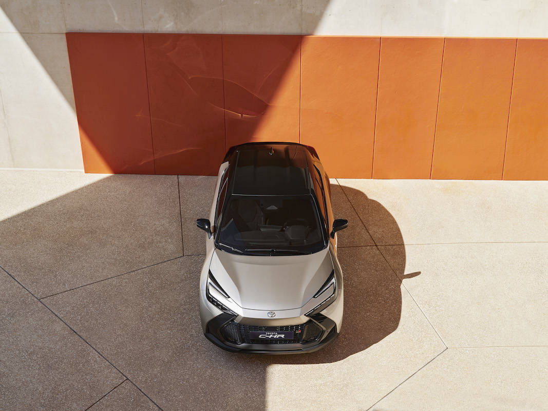 3 Toyota C-HR 2023 Toyota