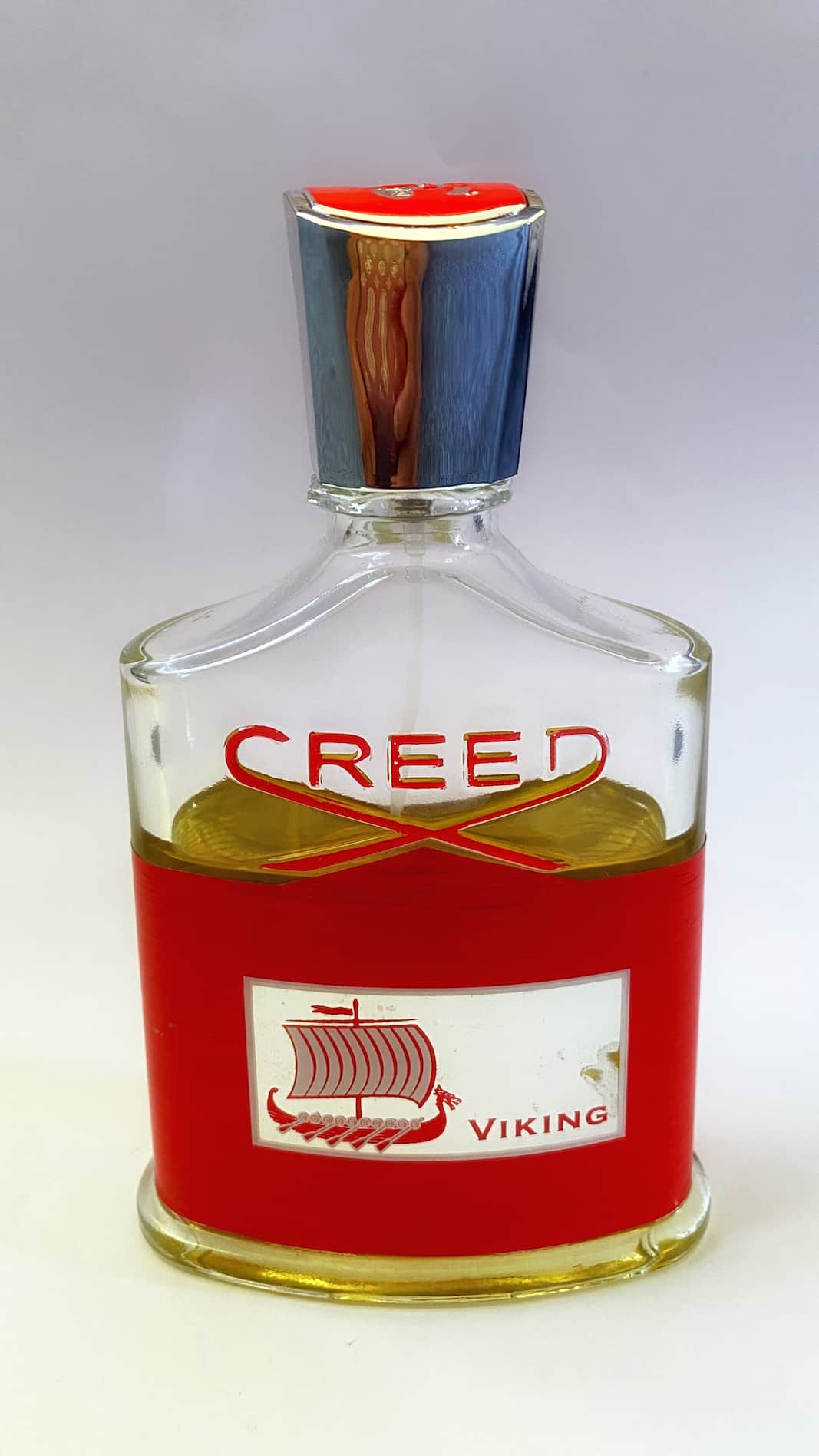 Kering se hace con el control de Creed y su famoso perfume de piña, Aventus, por 3.800 millones