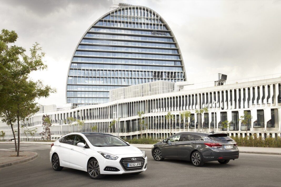 hyundaii40