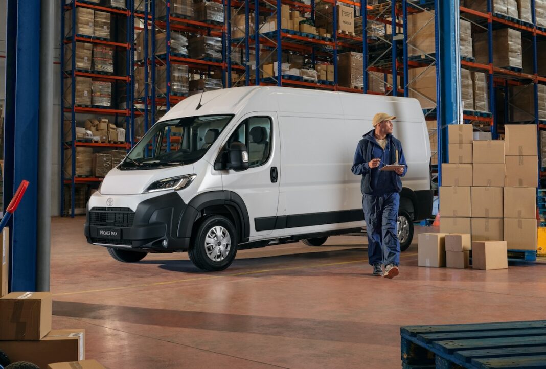 Toypta proace MAX 2024