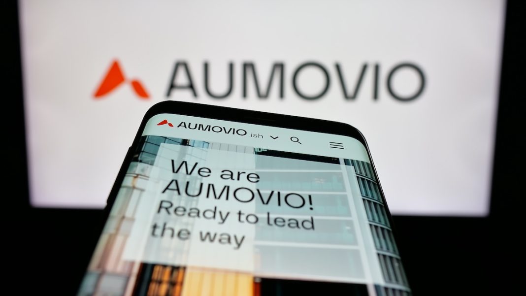 Aumovio. FOTOCOMPOSICIÓN T.SCHNEIDER