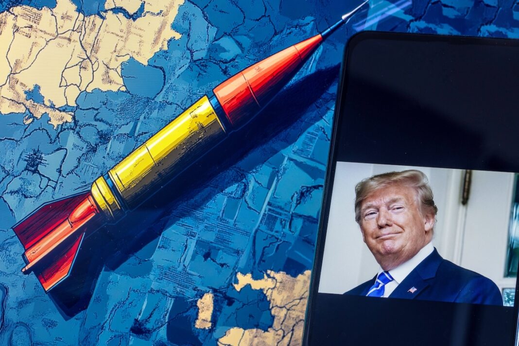 Trump, Defensa BELOW THE SKY