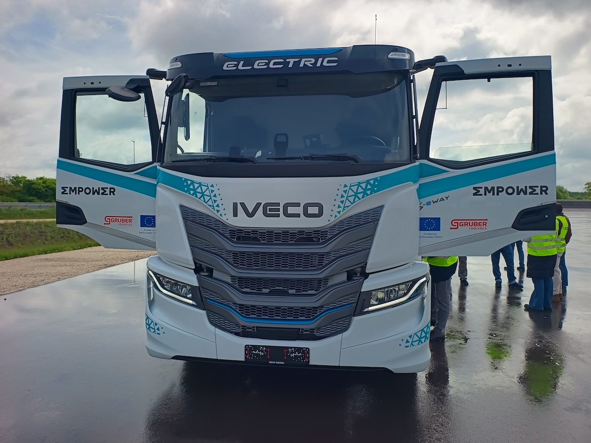IVECO 741289_HDR