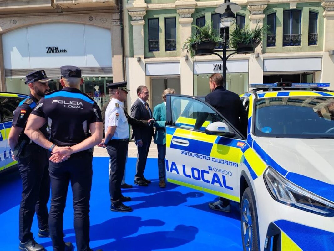 oviedo coche policía foto ayto