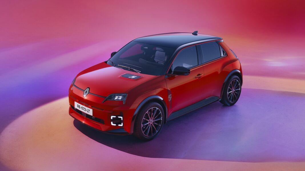 El Renault 5 adopta en su versión de 2026 más opciones y autonomía. FOTOGRAFÍAS: RENAULT